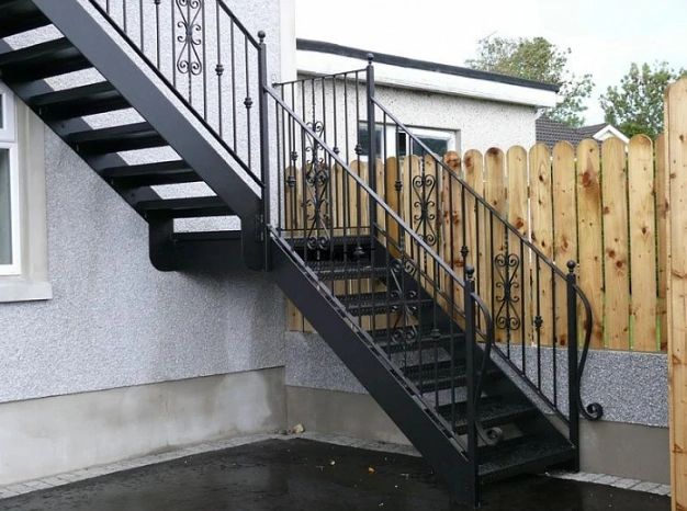 Лестницы на металлических тетивах из листового металла - Современные в стиле лофт