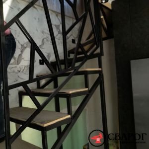 Каркас лестницы под зашивку 1